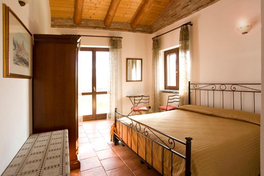 Agriturismo Antichi Poderi Gallina Neive Luaran gambar